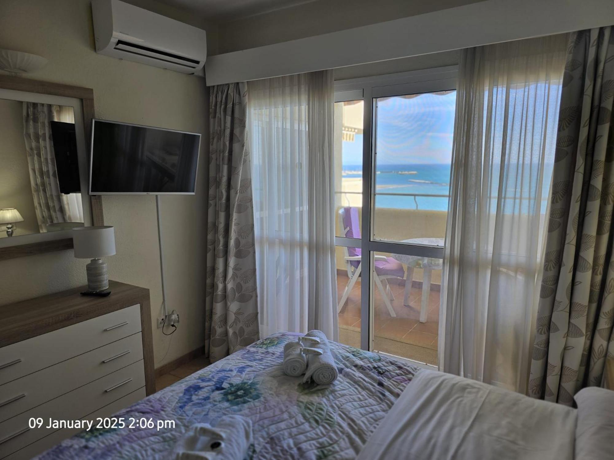 Benal Beach Apartments Málaga Eksteriør bilde
