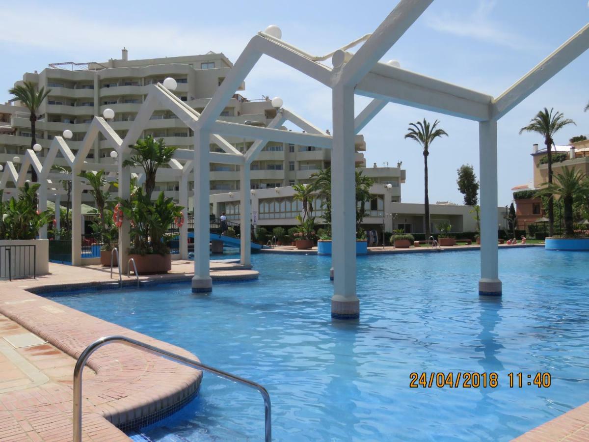 Benal Beach Apartments Málaga Eksteriør bilde